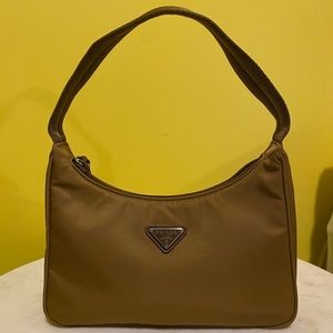 Authentic Prada 2020 Re-Edition Mini Nylon Bag